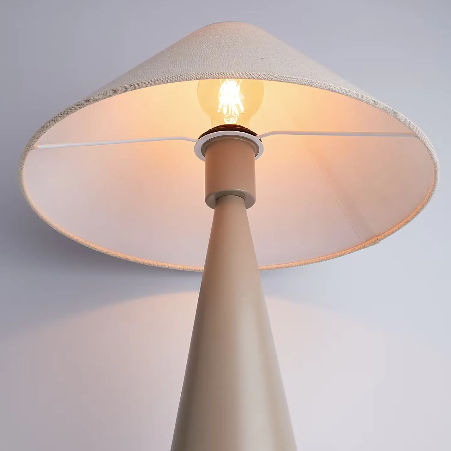 Butlers Tischlampen-NEXO Tischleuchte